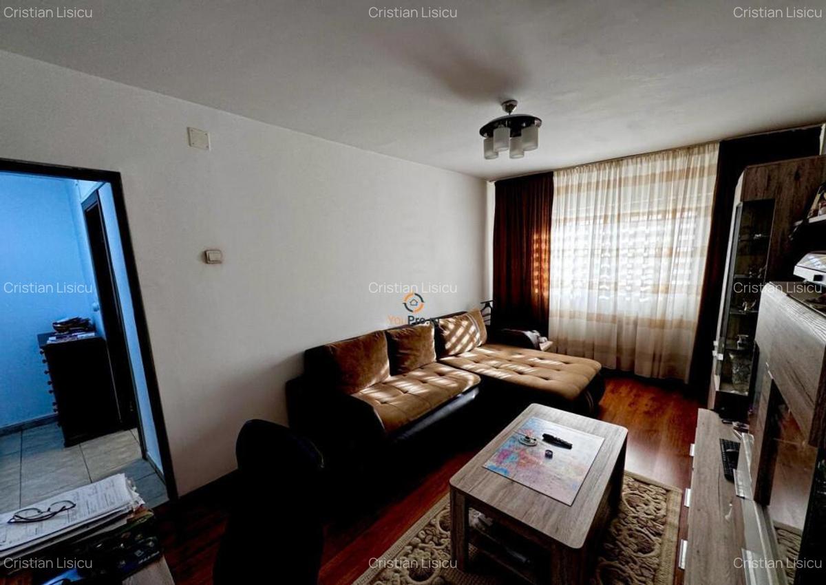 Apartament 3 camere | Zona Lipovei | Etaj 3/4 | 2 balcoane | - 3