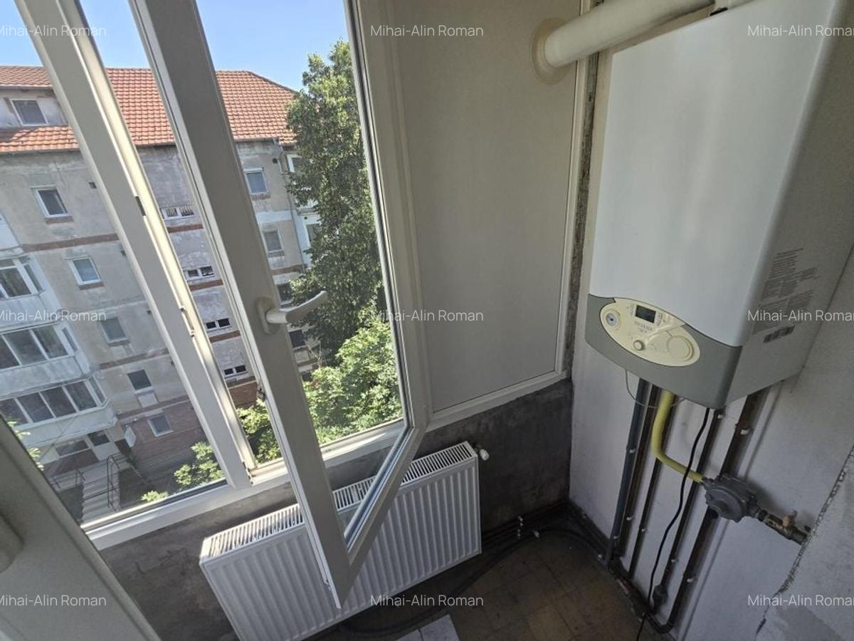 Apartament cu 2 camere decomandat în Soarelui - 12