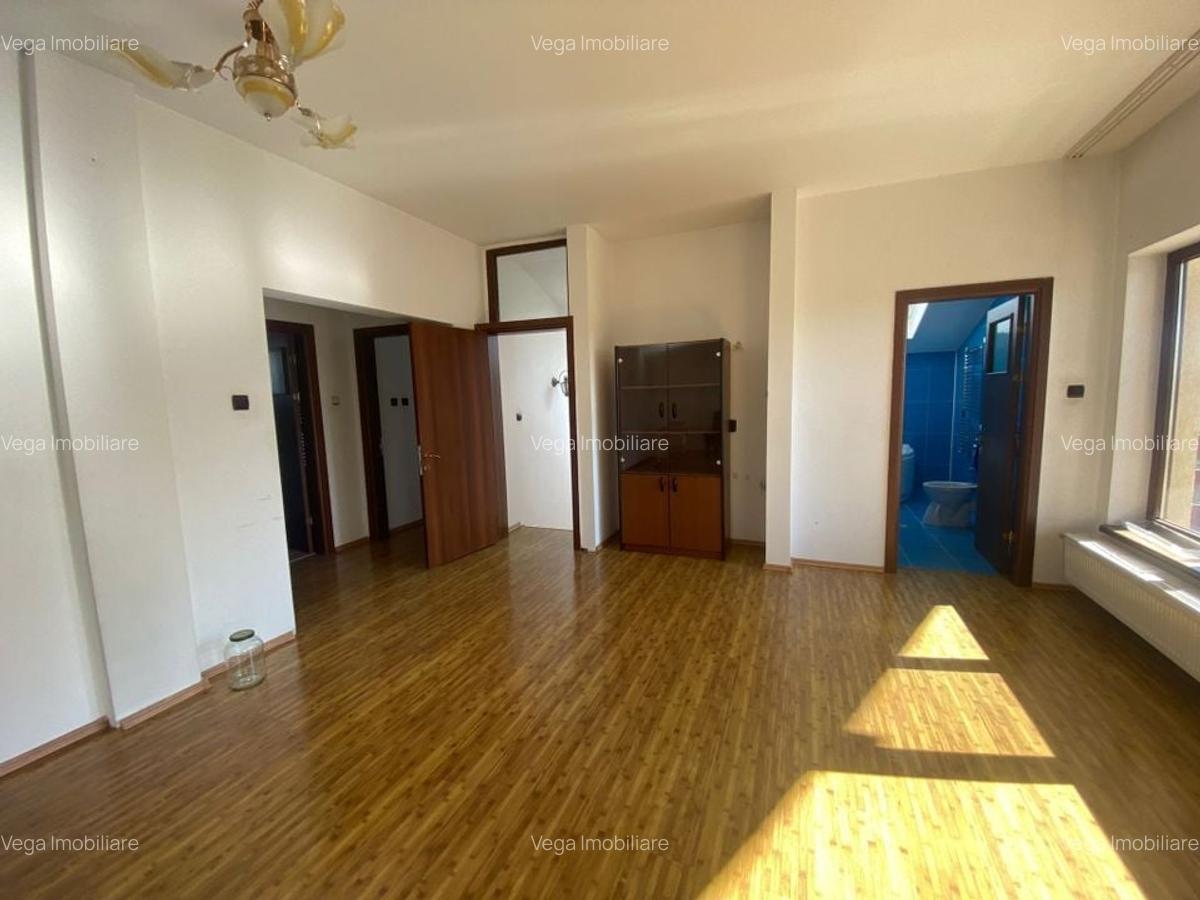 Vila deosebita de vanzare in Fundeni - Dobroesti - 14