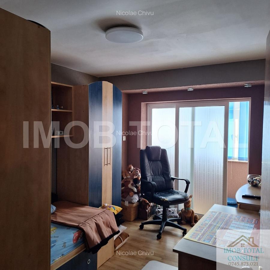 Apartament 4 camere , transformat in 3, Gavana 3, mobilat - 5