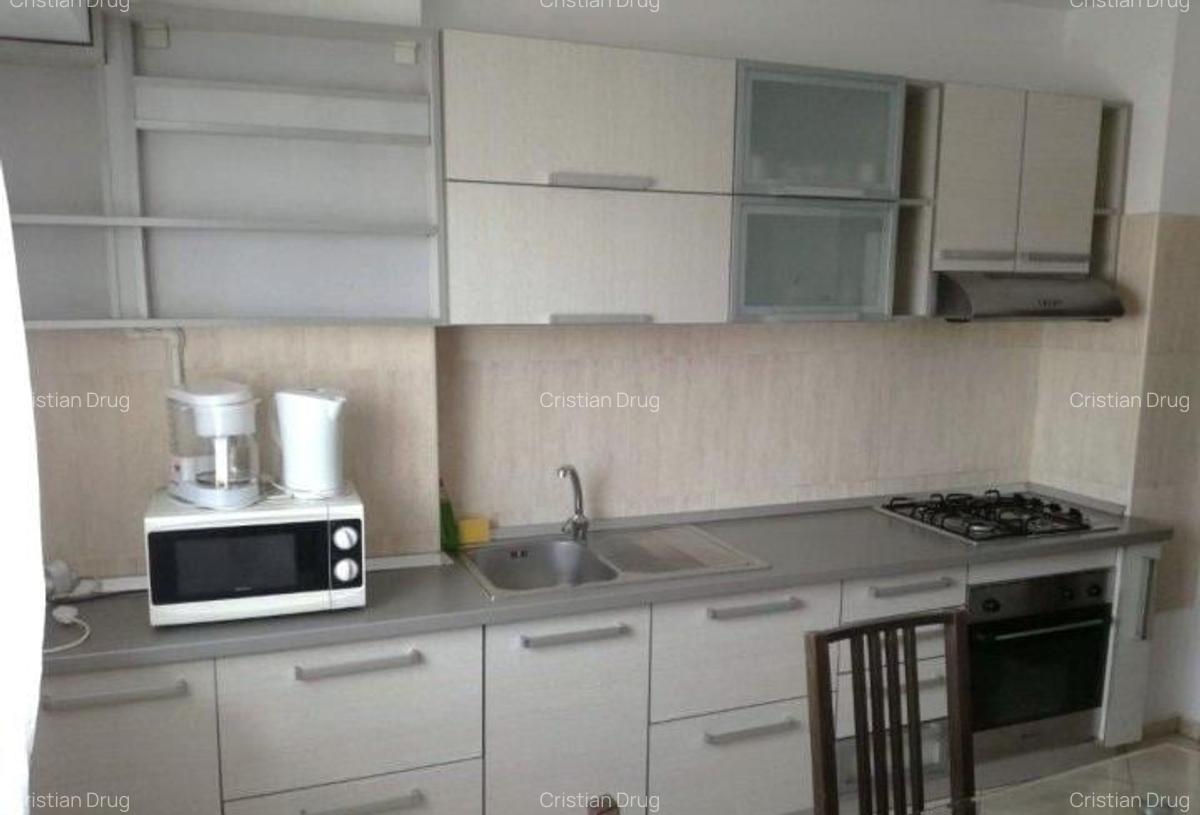 Apartament cu 2 camere decomandat în P-ța Unirii - 10
