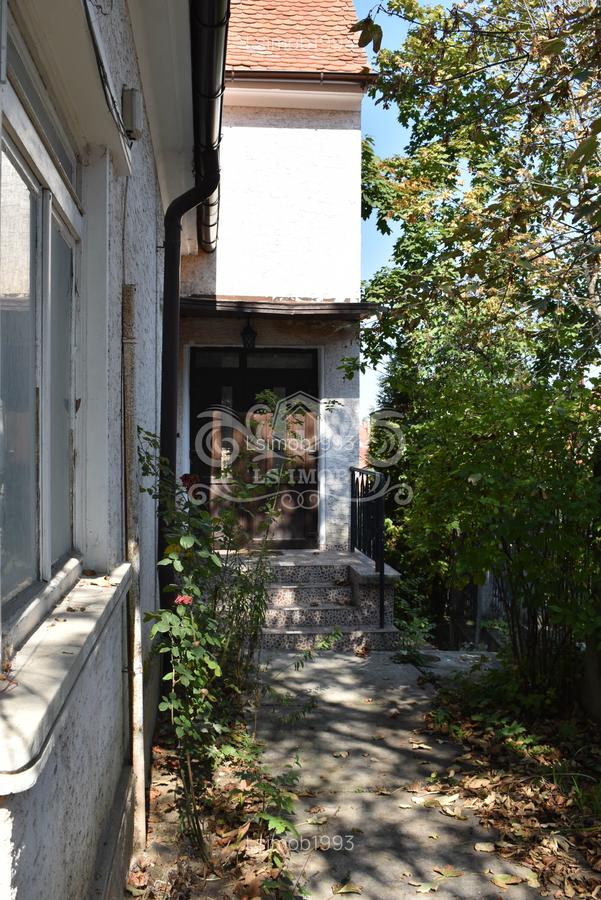 Vând vilă deosebită, cu 12 camere în Centrul Brașovului - 4