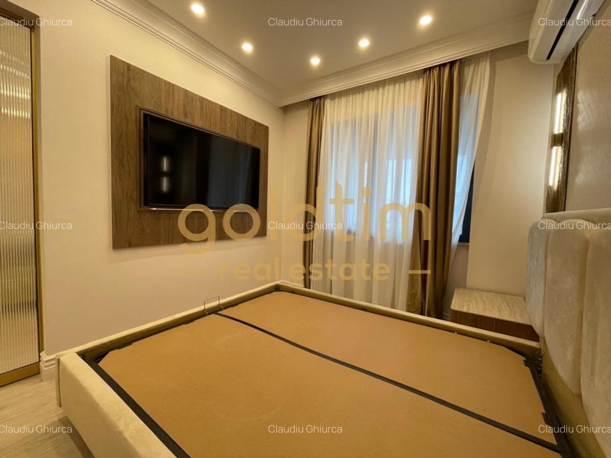 STUDIO SUPERB/DESIGN UNIC/PIPERA OMV/MOBILAT SI UTILAT - 15