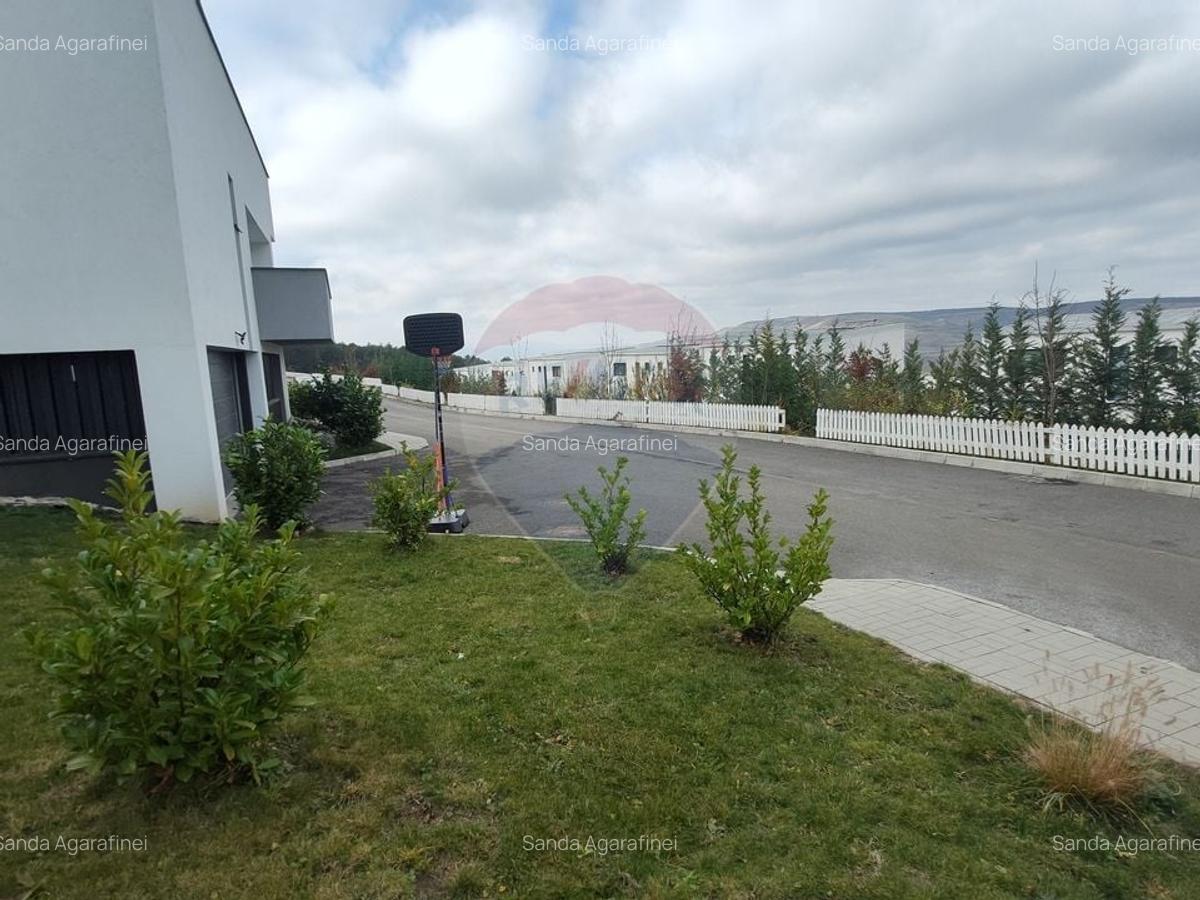 Apartament luminos si spatios, 3 camere - Zona Vivo / Urbano Panoramic - 9