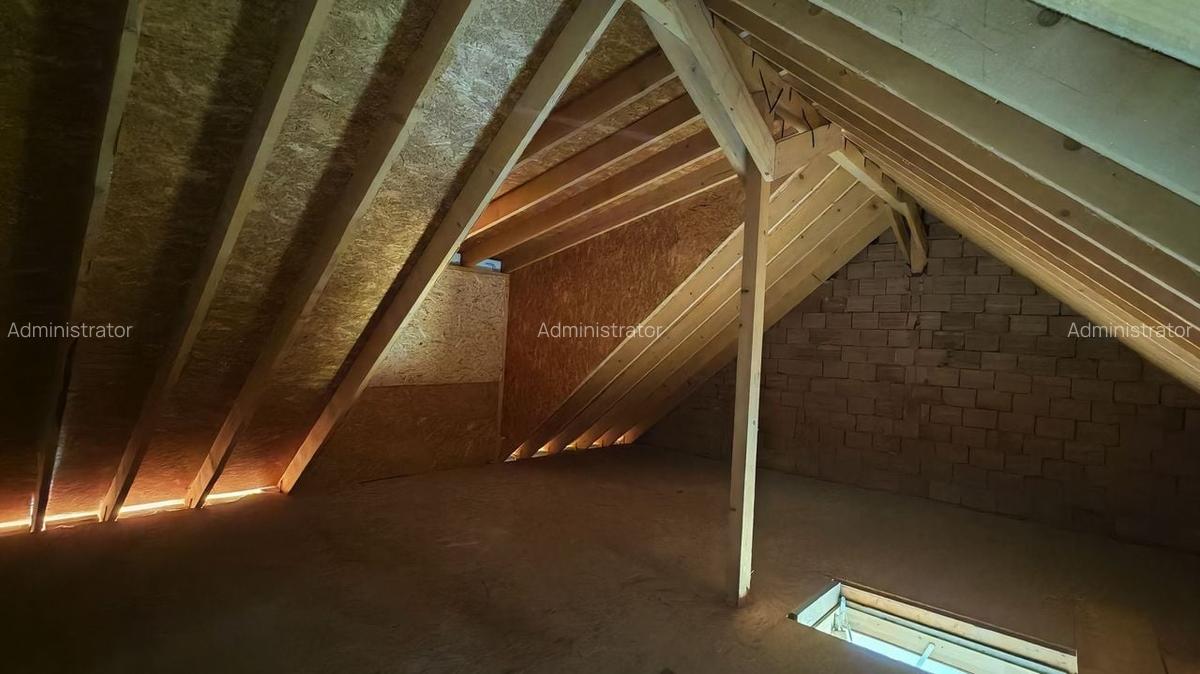 Corp de casa constructie NOUA Codlea,PARTER ,curte proprie. - 6