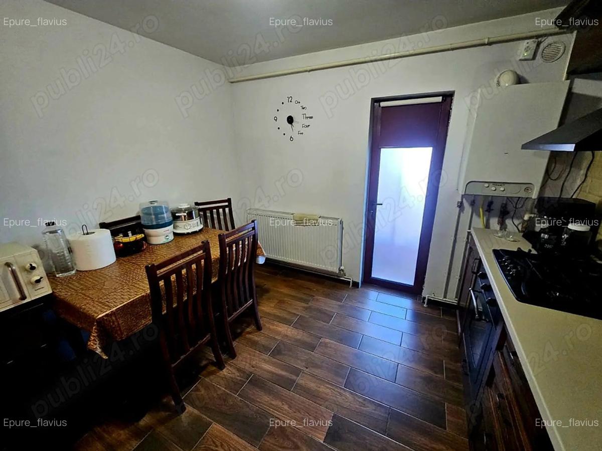 Apartament cu 3 camere de vanzare in Curtea de Arges ( 74,82 m ) - 2