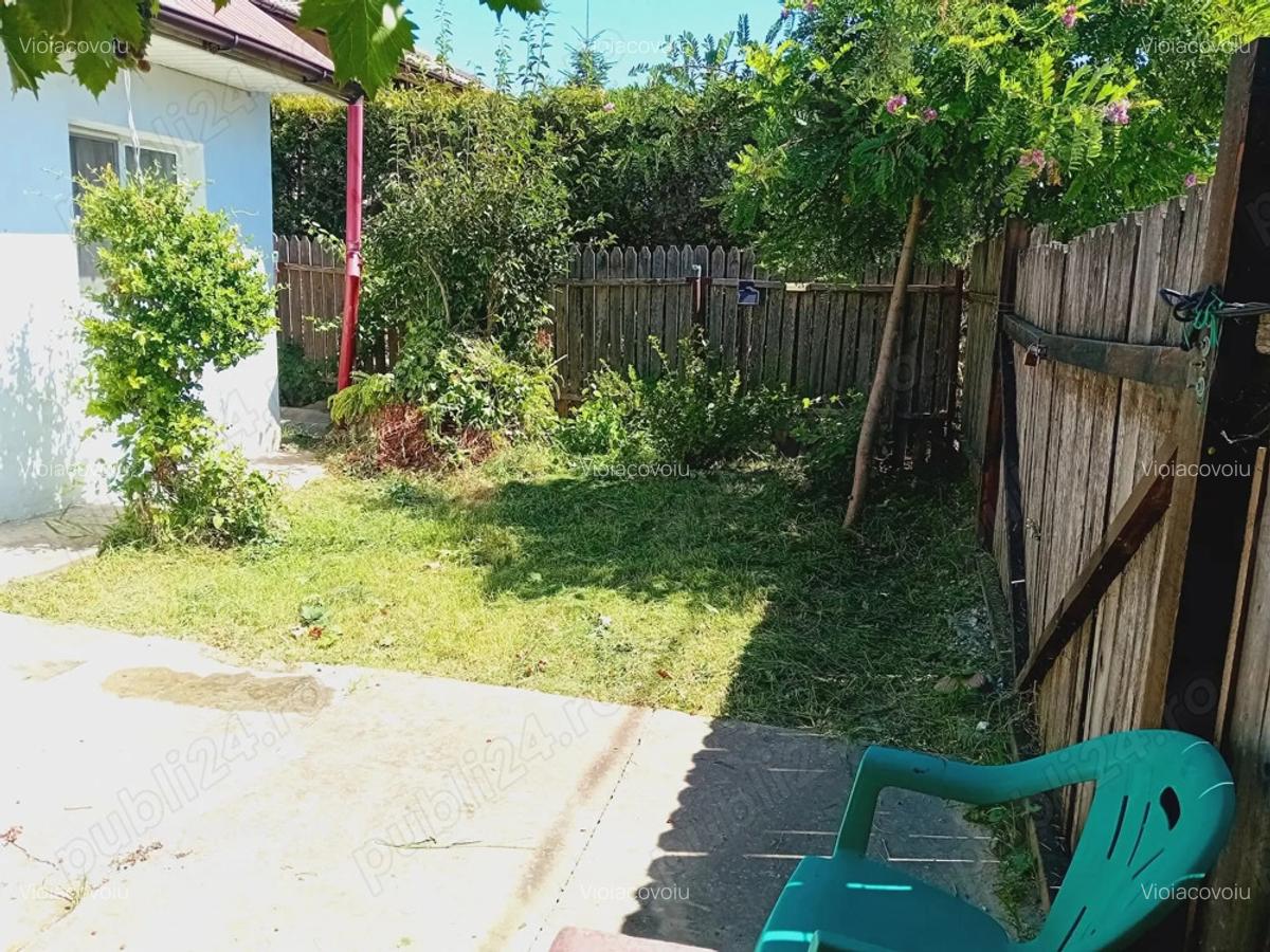 Vand casa cu 2 camere ,300 mp curte - 6