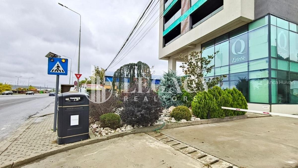 Spatiu birou modern cu 2 locuri de parcare in Grand Beetle Pacurari - 1