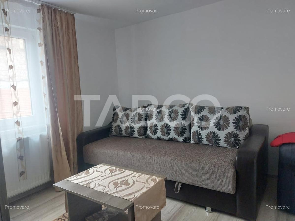 Apartament la casa 97 mpu 5 camere 2 bucatarii 3 bai gradina Cisnadie - 2