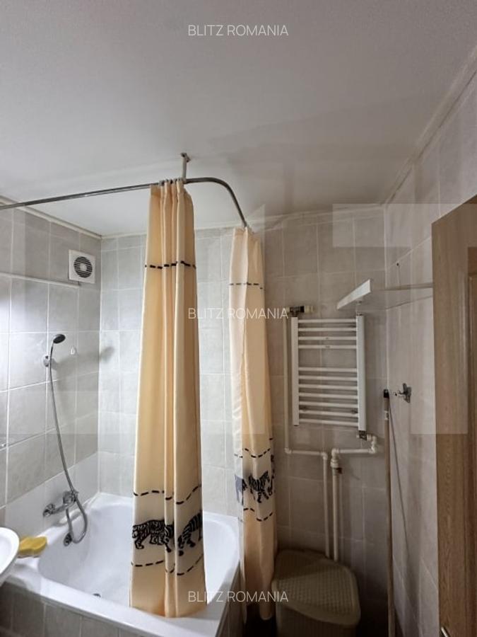 Garsoniera decomandata, 40 mp, Baicului, etaj 4/4, bloc izolat termic, parcare - 12
