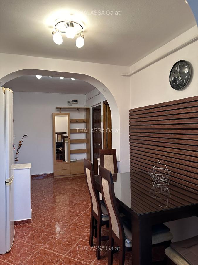 Apartament 2 camere - Dezrobirii - 1