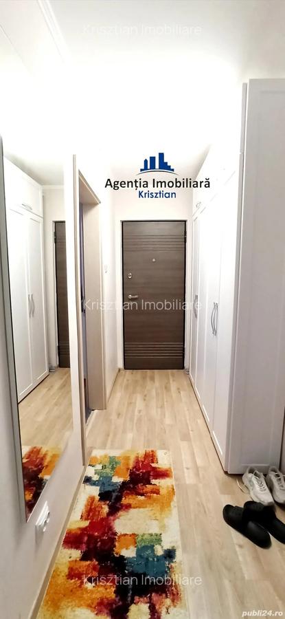 Apartament cu 3 camere de vanzare - Zona Micro 16 - 11