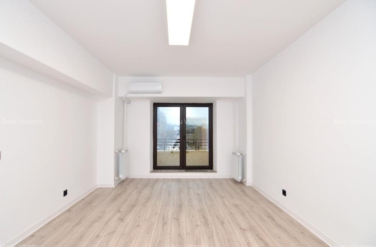 Ultracentral Unirii Fantani 4 Camere 106 mp 1991 renovat recent Comision % - 11