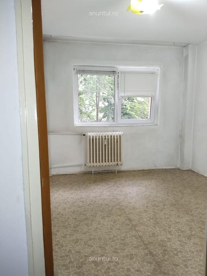 Obor, Colentina, Teiul Doamnei vav Sectia 7 Politie, 15 minute metrou - 2