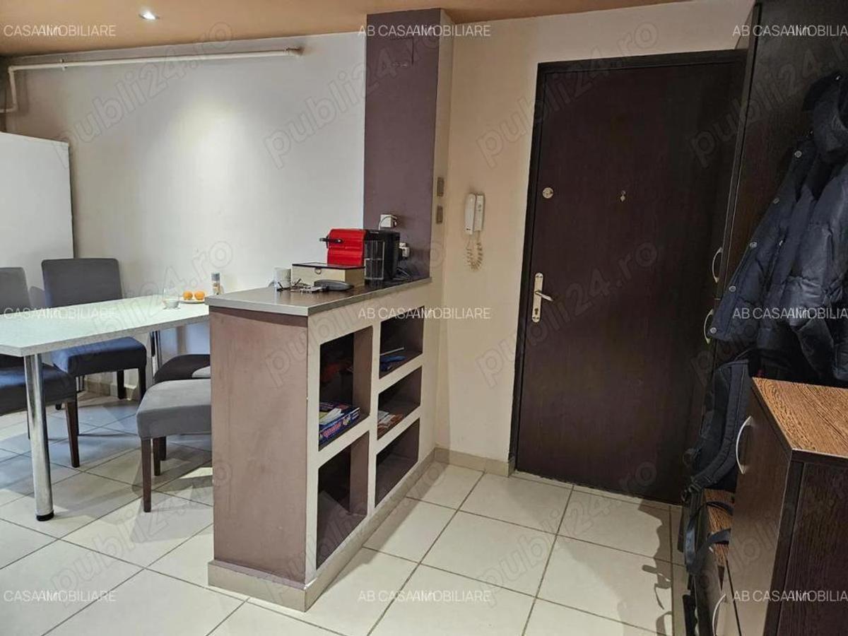 Apartament mare, 3 camere, decomandat, etaj intermediar, Timi?oara, Shopping City, comision 0% - 11