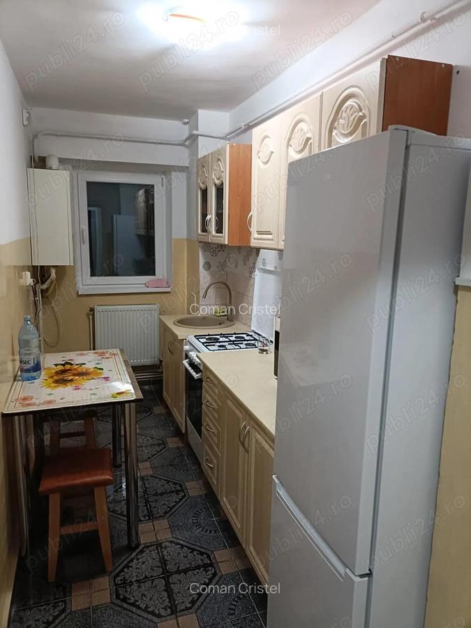 Inchi. Apart. 1 cam.cf.1 dec. et.2 din 8 cu lift, mobilat, utilat, supr.40.m, Calarasilor - Cal.4 - 6