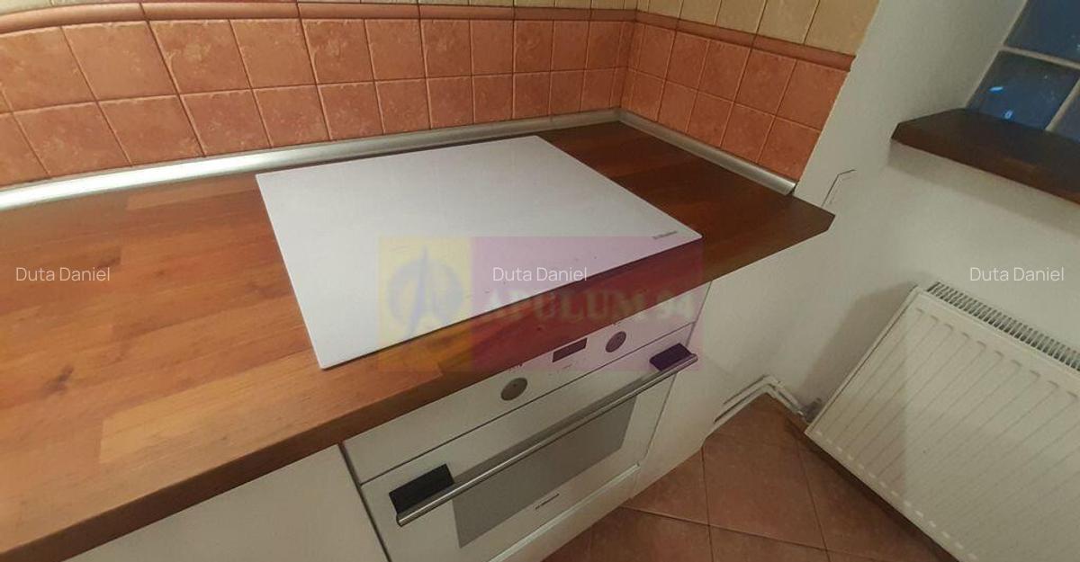 Apartament Ultracentral Pia?a Romana Etajul 1 - 10