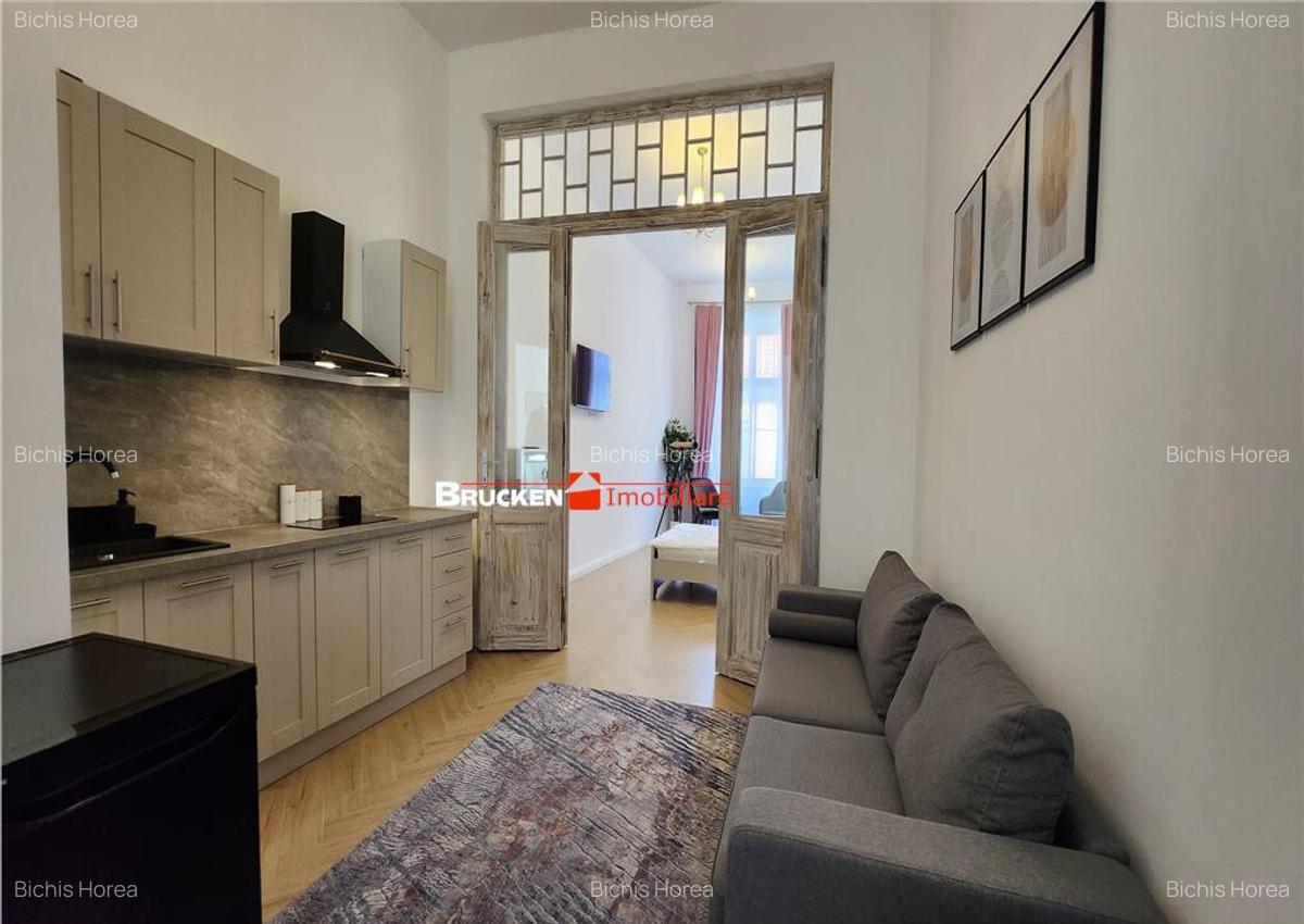 Apartament modern cu 2 camere si parcare privata, situat pe - 12