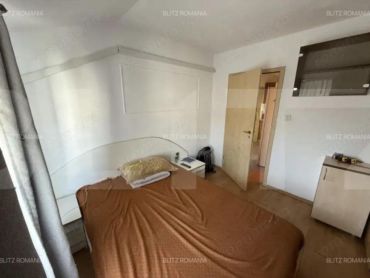 Apartament de vanzare, cu 4 camere, 68 mp, zona Modern - 7