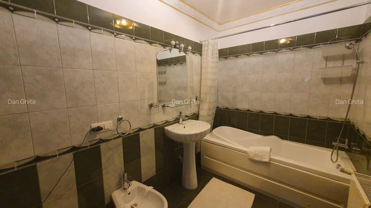 Apartament cu 3 camere decomandat în Aviației - 14