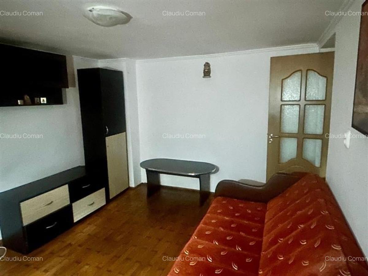 Apartament cu 2 camere semidecomandat în Centrul Civic - 1
