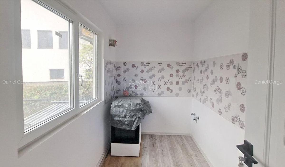 Aproape De Castelul Cantacuzino - 9 Aproape De Castelul Cantacuzino - 9