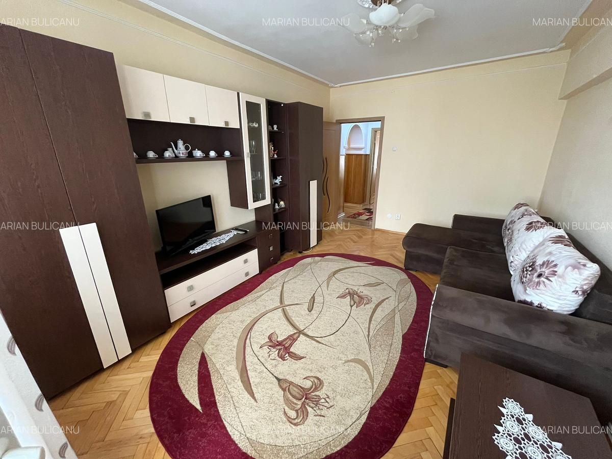 Apartament cu 3 camere decomandat, mobilat în Alexandru cel Bun - 3
