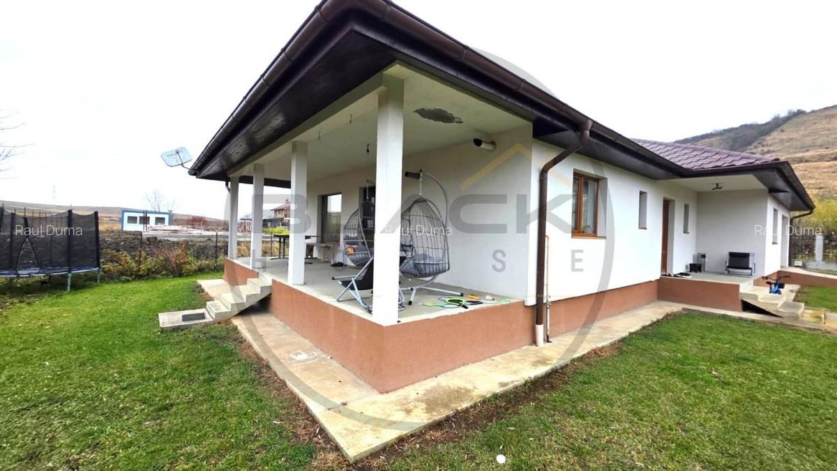 Oportunitate!Casa individuala 4 camere, 130 utili, 700 teren, Chinteni - 2