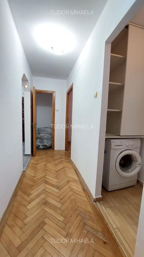 Titan Policlinica/Postavarului, bloc "C", metrou N. Grigorescu/Titan - 9