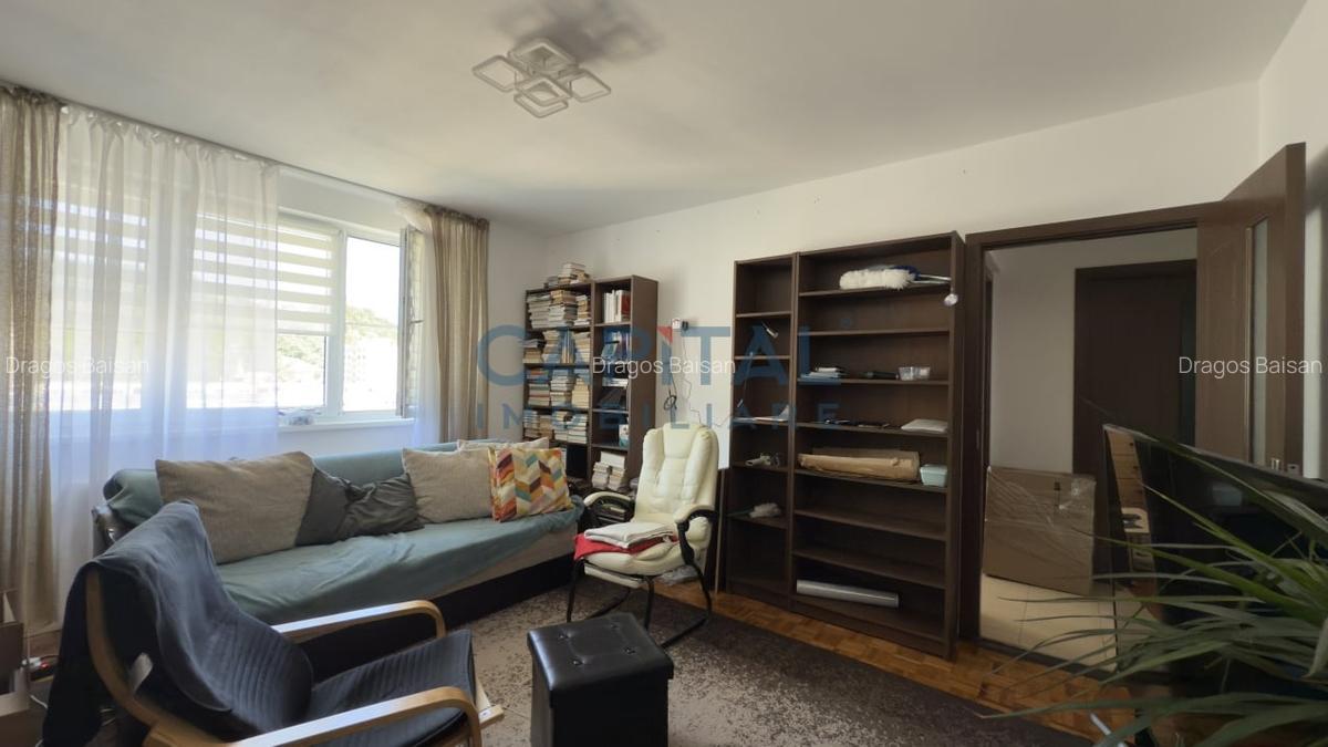 Apartament cu 3 camere semidecomandate, etaj intermediar, bloc reabilitat! - 2