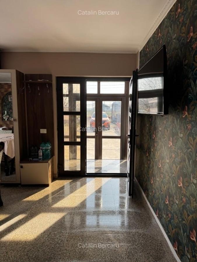 CASA P+1 SUPRAFATA CONSTRUITA 240 MP UTIL  Distribuie  170 000 € 708 €/m² - 4