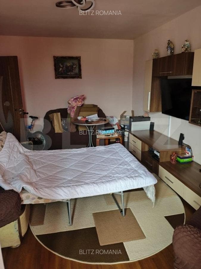 Apartament cu 4 camere, 2 bai, 2 balcoane, 92 mp, loc de parcare, zona Astra - 3