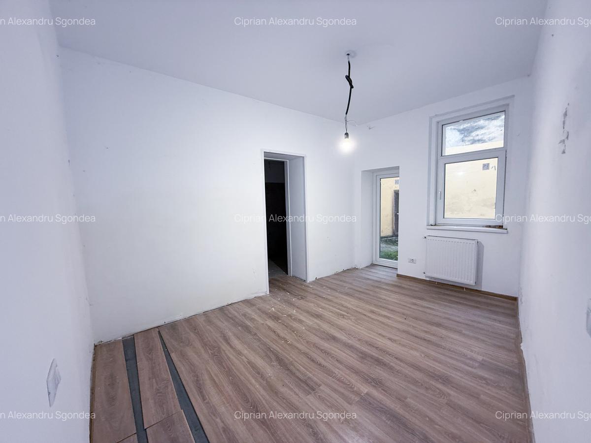 Apartament cu 3 camere decomandat în Centrul Istoric - 8