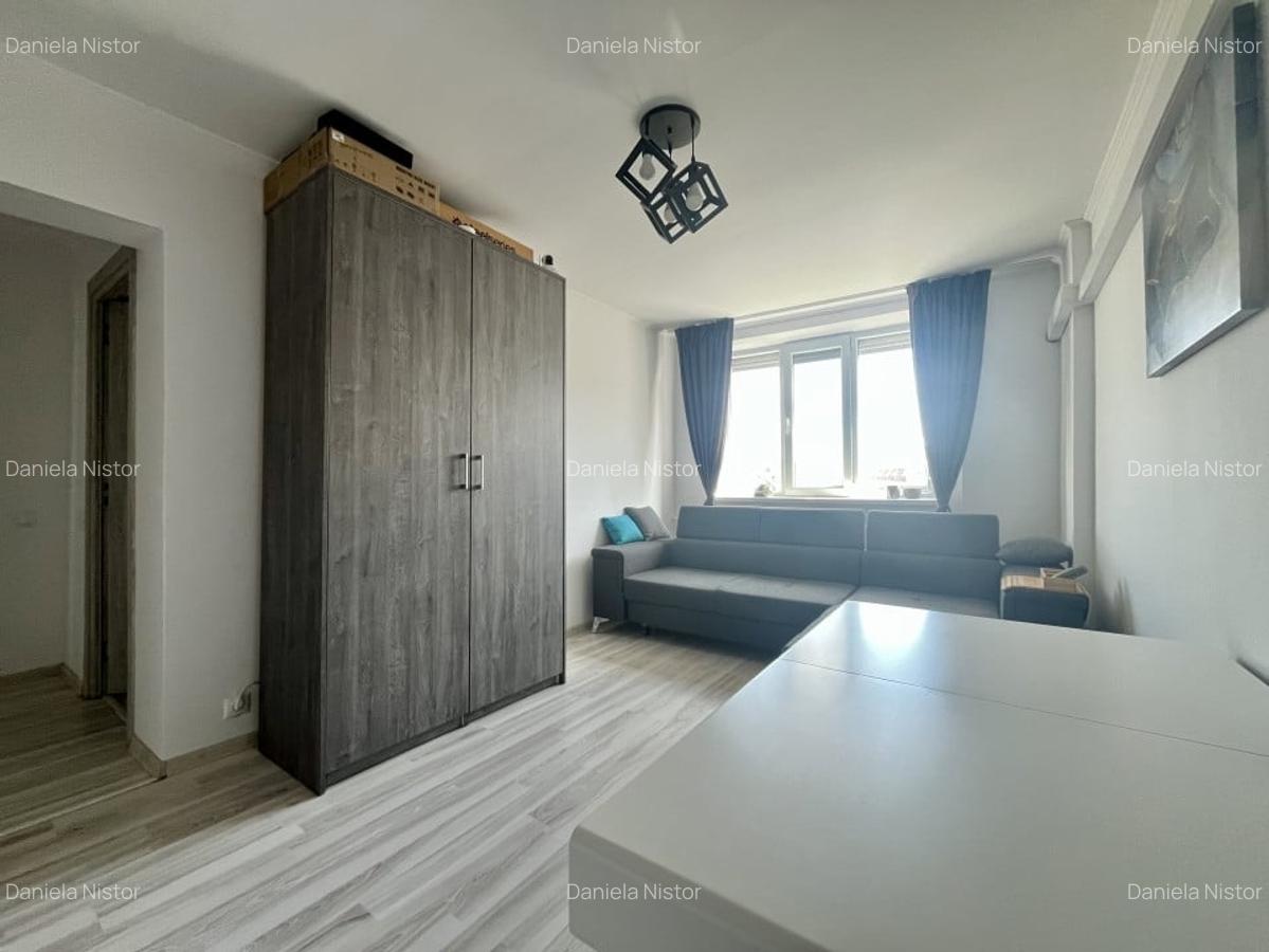 Apartament cu 3 camere semidecomandat, mobilat în Nufărul - 4