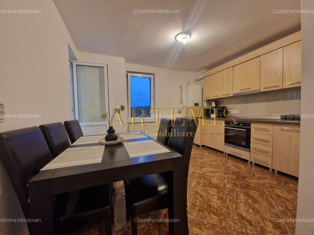 Apartament de 2 camere, decomandat, 56 mp., zona Ultracentral - 1