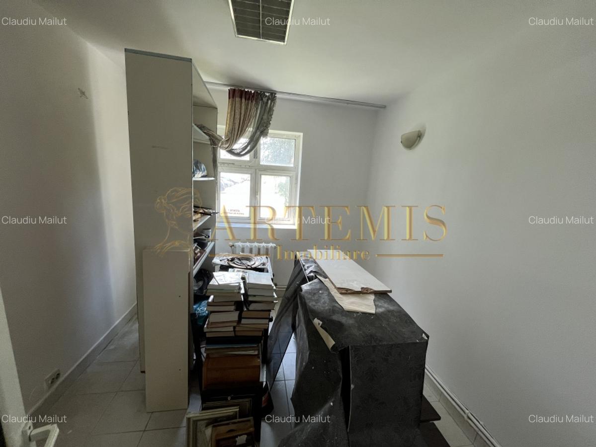 Apartament de 4 camere, decomandat, zona Independentei - 2