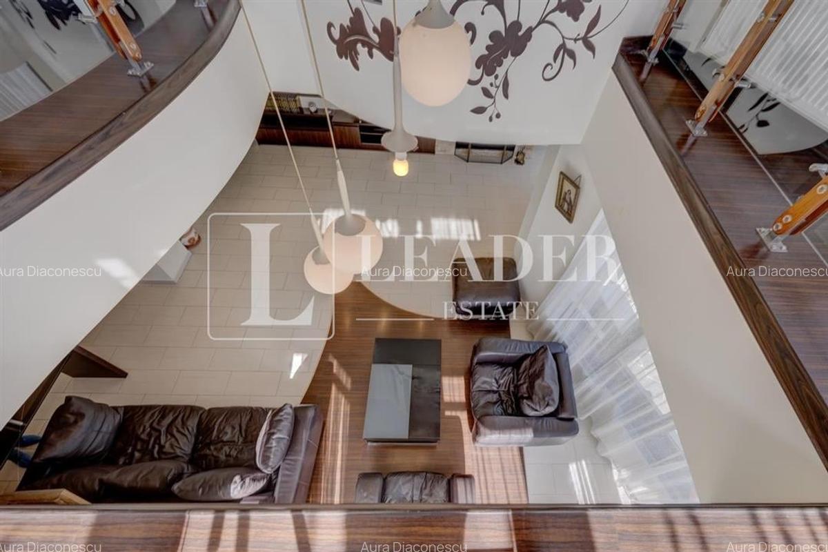 Vila Cuplata de vanzare | Sisesti | P+1+M | 2006 | Panouri solare - 2