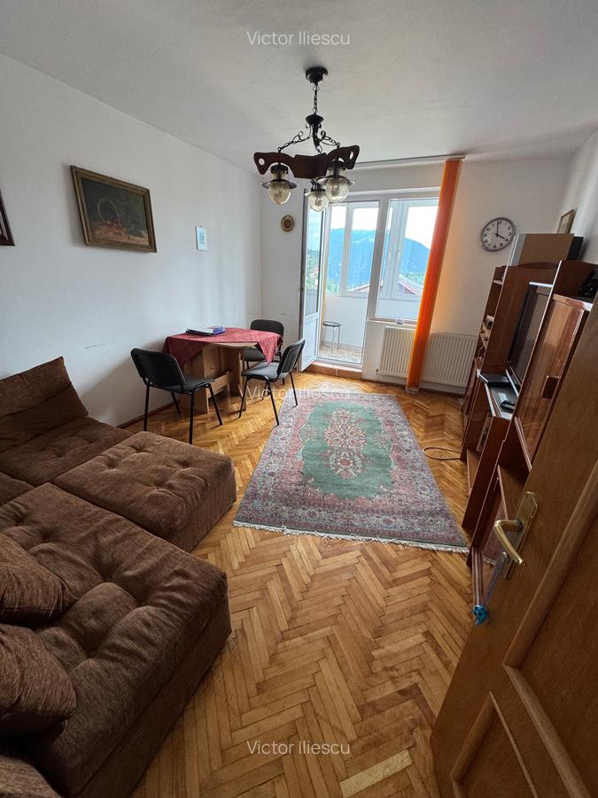 Apartament cu 3 camere decomandat, mobilat în Central - 1