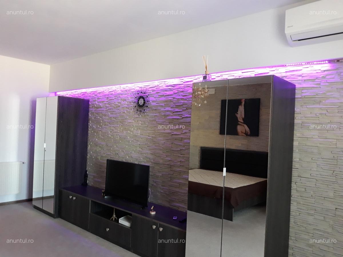 13 Septembrie, garsoniera lux, stradal, proprietar - 1