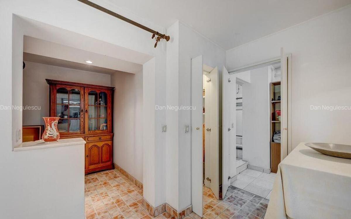 Maltopol - Titulescu, Vila d+p+1+m, 236 mp total, curte l... - 17