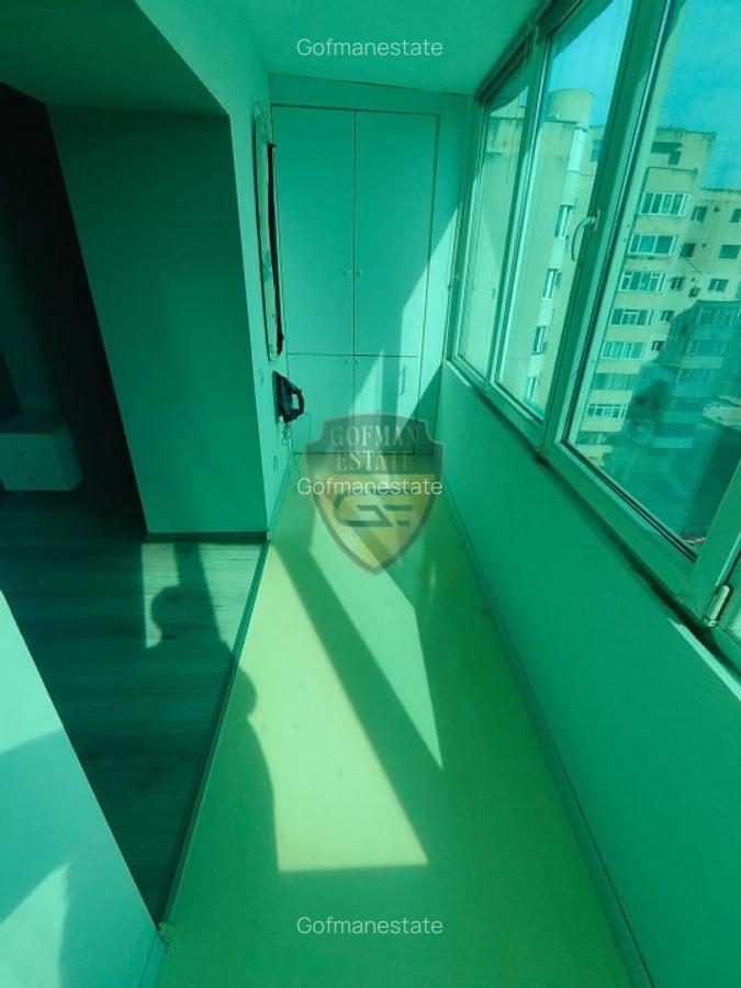 Stadion 3 Camere 90 mp Parcare Delfinariu City Park Mall Tabcarie, Bloc an 2000 - 11