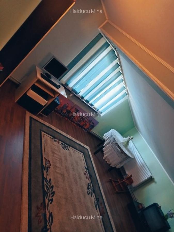 Casă cu 9 camere în Central - 10