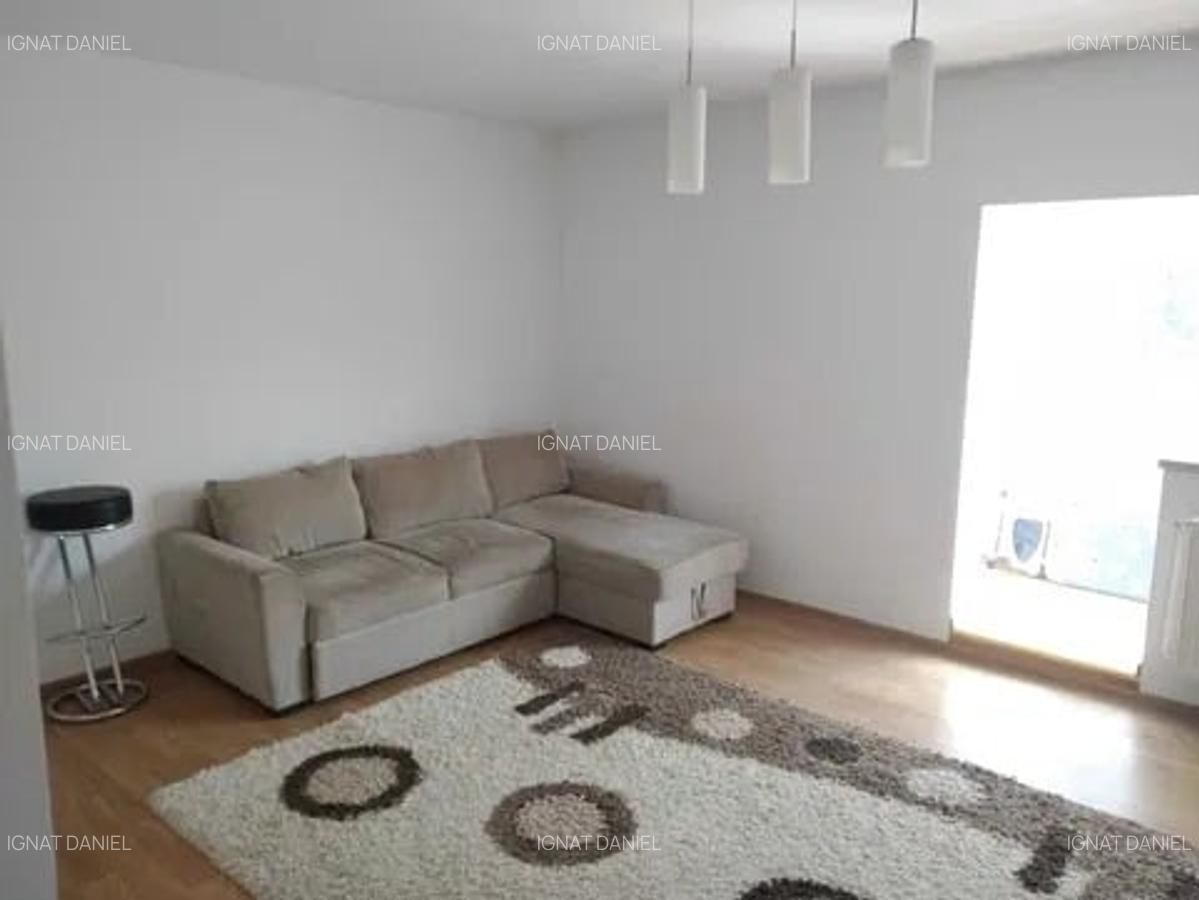 Apartament cu 3 camere, DECOMANDAT, zona Alexandru - 1