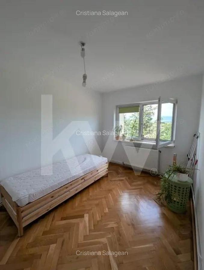 Apartament 4 camere de inchiriat - ?trand - 14
