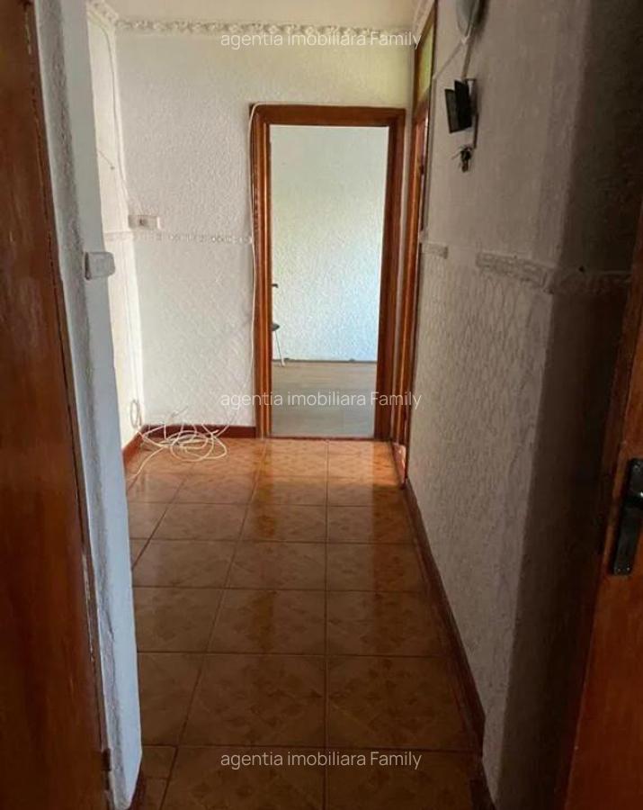 Apartament cu 2 Camere Decomandate - Etaj 2 Zona Burdujeni Cuza Voda 2 - 5