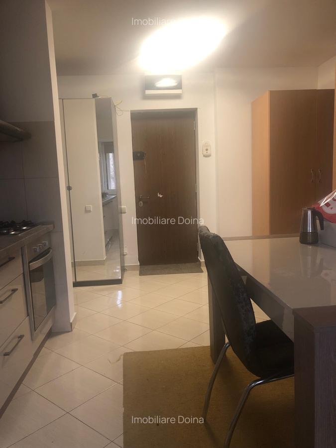 De inchiriat 3 cam Piata Unirii fantani stradal - 6