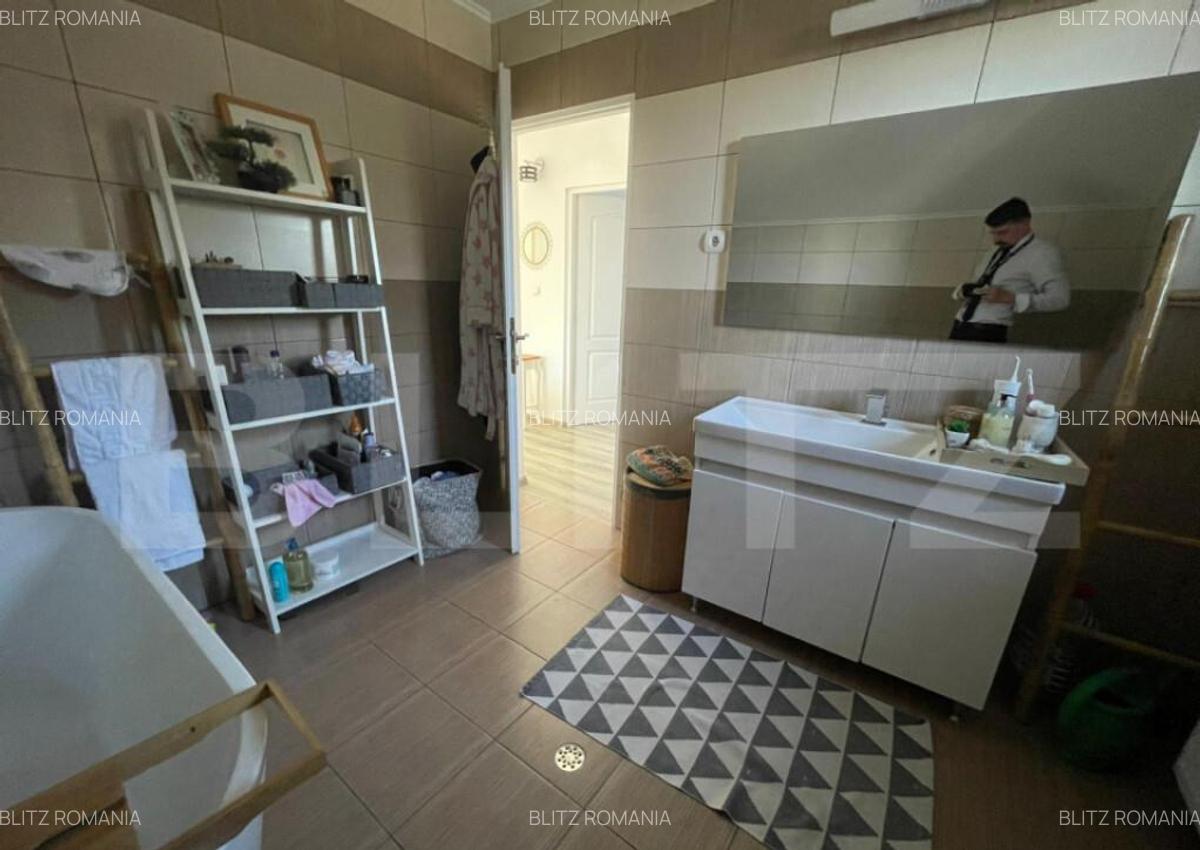Casa familiala bine compartimentata cu garaj dublu - 28