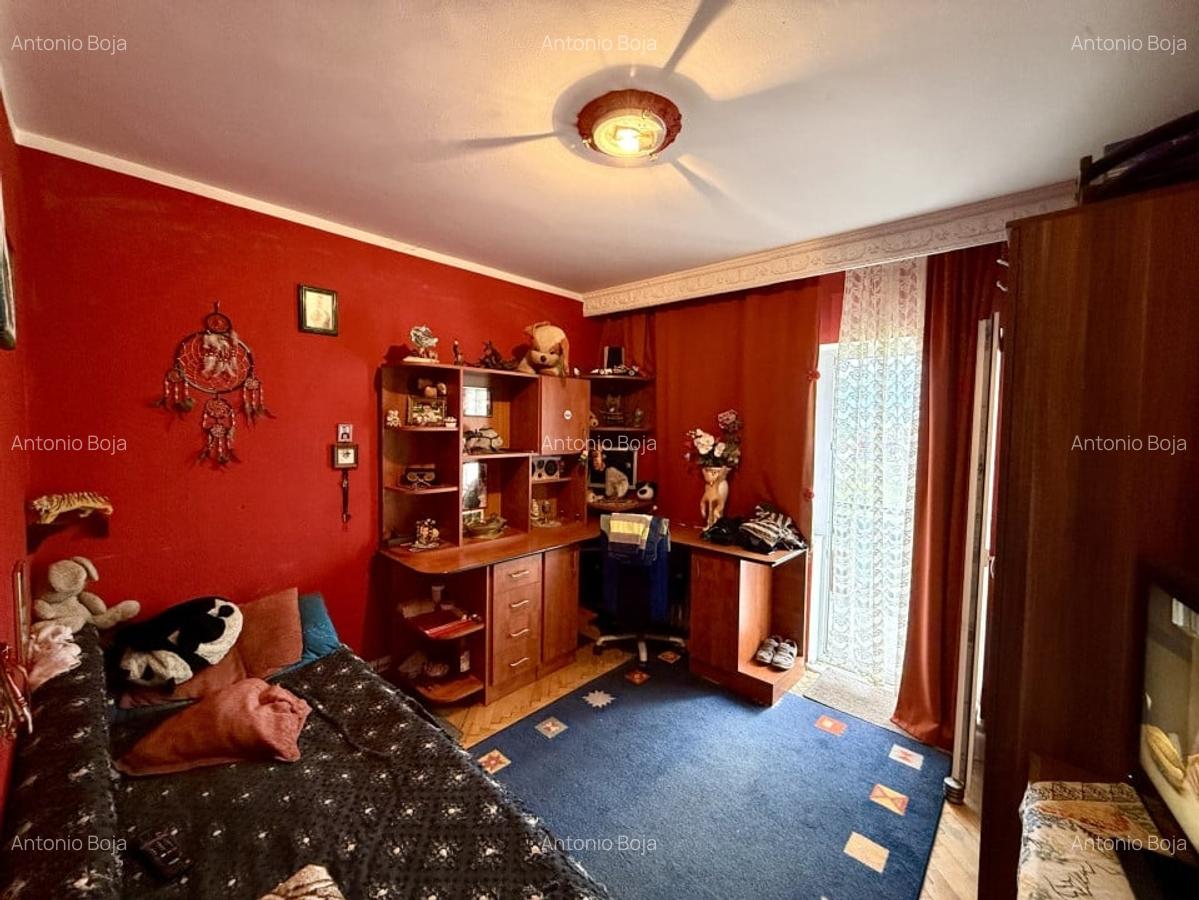 APARTAMENT 4 CAMERE, ZONA MICRO 17 - 2