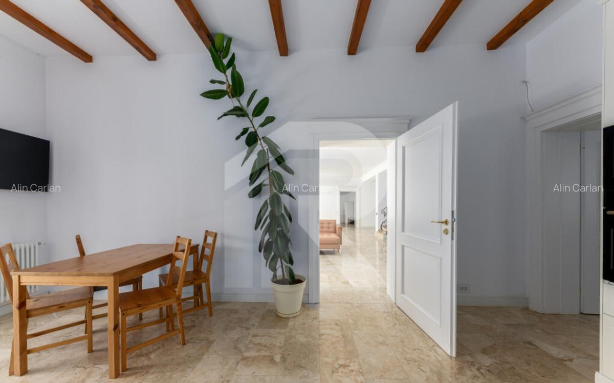 Vila eleganta cu piscina ?i ie?ire la Lac Caciula? - 14