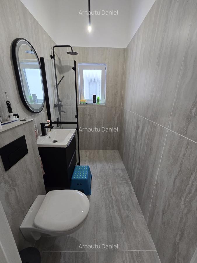 Duplex despartit prin camera tehnica - 4 camere 149.000 Euro - 14